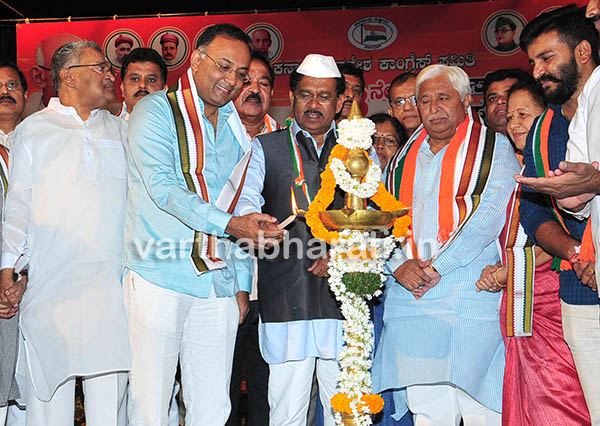 ಪ್ರಧಾನಿ ಮೋದಿ, ಅಮಿತ್ ಶಾರಿಂದ ಸಂವಿಧಾನಕ್ಕೆ ಅವಮಾನ: ಡಾ.ಜಿ.ಪರಮೇಶ್ವರ್